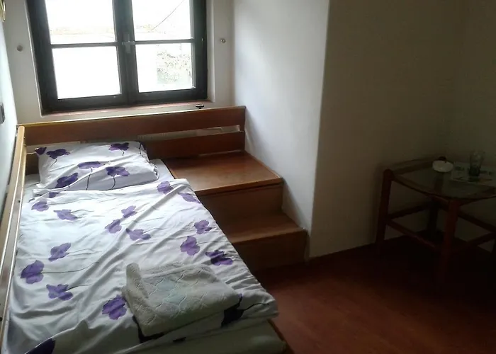 环形旅馆 科马尔诺