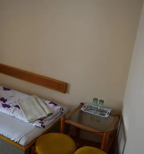 招待所 环形旅馆 *